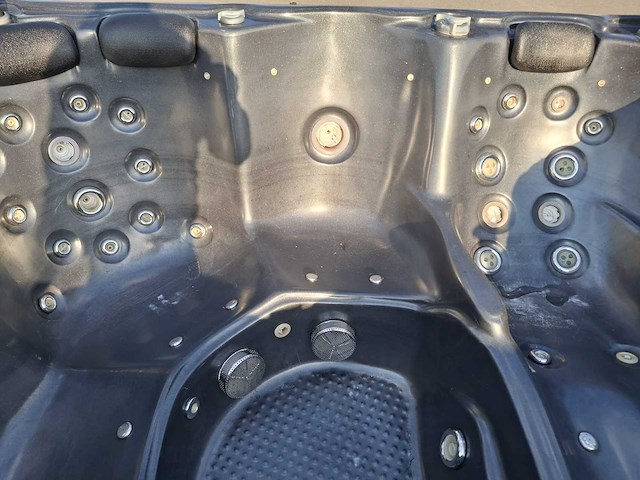 Balboa 5 persoons jacuzzi en buitenspa - afbeelding 19 van  29