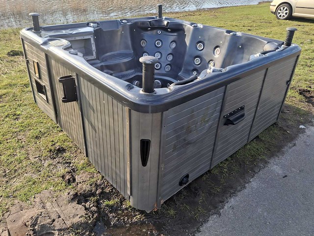 Balboa 5 persoons jacuzzi en buitenspa - afbeelding 5 van  29