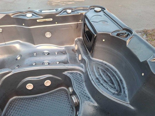 Balboa 5 persoons jacuzzi en buitenspa - afbeelding 9 van  29