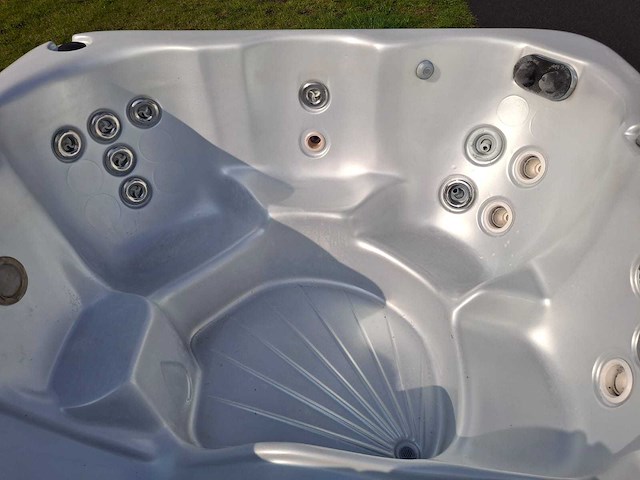 Balboa 5 persoons jacuzzi en buitenspa - afbeelding 16 van  26