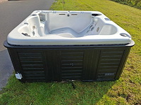 Balboa 5 persoons jacuzzi en buitenspa - afbeelding 24 van  26