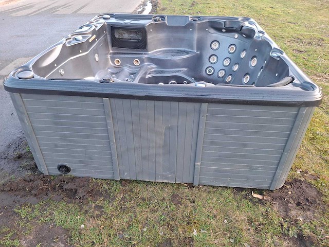 Balboa 5 persoons jacuzzi en buitenspa - afbeelding 11 van  30
