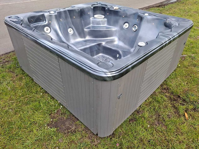 Balboa 5 persoons jacuzzi en buitenspa - afbeelding 22 van  31