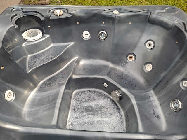 Balboa 5 persoons jacuzzi en buitenspa - afbeelding 2 van  31