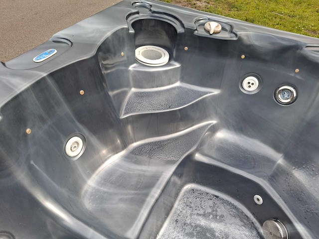 Balboa 5 persoons jacuzzi en buitenspa - afbeelding 29 van  31