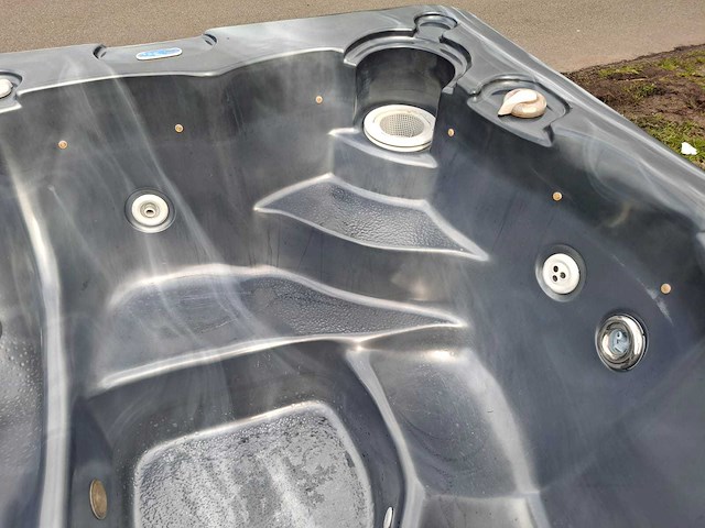 Balboa 5 persoons jacuzzi en buitenspa - afbeelding 6 van  31