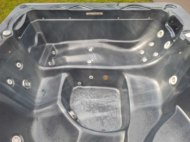 Balboa 5 persoons jacuzzi en buitenspa - afbeelding 31 van  31