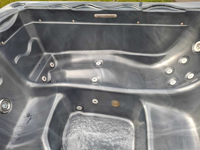 Balboa 5 persoons jacuzzi en buitenspa - afbeelding 15 van  31