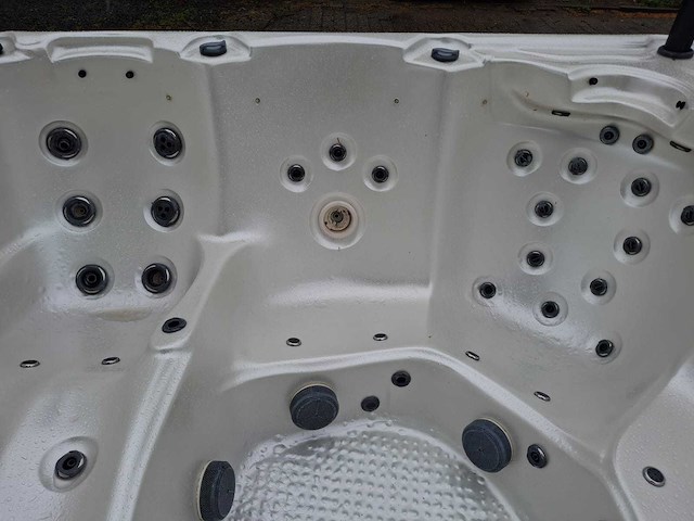 Balboa 5 persoons jacuzzi en buitenspa - afbeelding 19 van  34