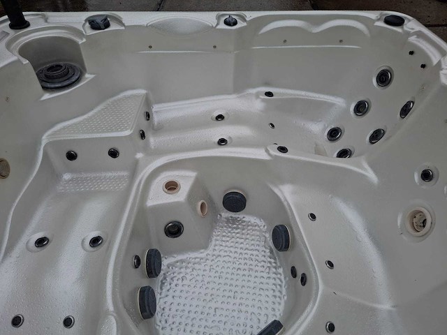 Balboa 5 persoons jacuzzi en buitenspa - afbeelding 21 van  34