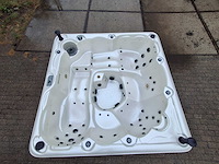 Balboa 5 persoons jacuzzi en buitenspa - afbeelding 12 van  34