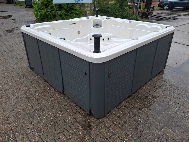 Balboa 5 persoons jacuzzi en buitenspa - afbeelding 31 van  34