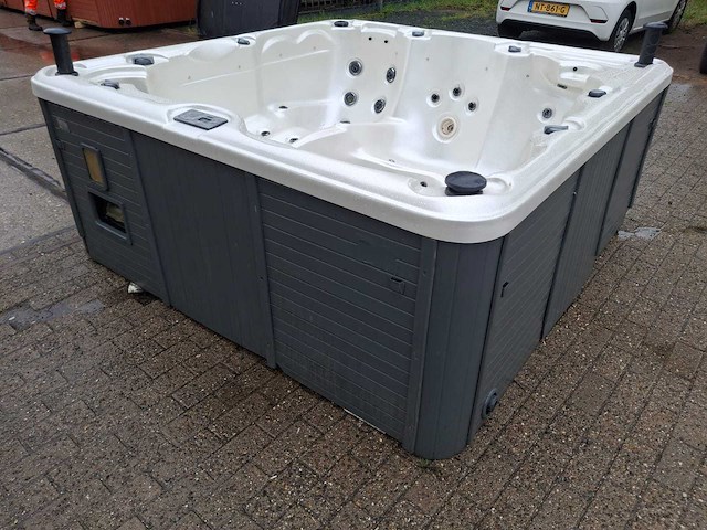 Balboa 5 persoons jacuzzi en buitenspa - afbeelding 34 van  34