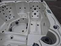 Balboa 5 persoons jacuzzi en buitenspa - afbeelding 8 van  23