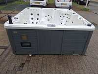 Balboa 5 persoons jacuzzi en buitenspa - afbeelding 22 van  23