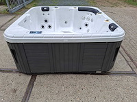 Balboa 5 persoons jacuzzi en buitenspa - afbeelding 7 van  12