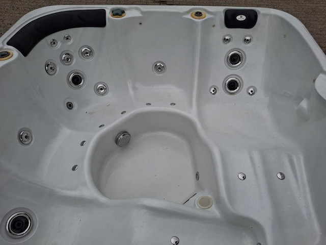 Balboa 5 persoons jacuzzi en buitenspa - afbeelding 5 van  25
