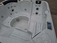 Balboa 5 persoons jacuzzi en buitenspa - afbeelding 6 van  25