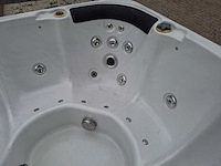 Balboa 5 persoons jacuzzi en buitenspa - afbeelding 11 van  25