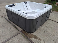 Balboa 5 persoons jacuzzi en buitenspa - afbeelding 14 van  25