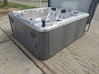Balboa 5 persoons jacuzzi en buitenspa - afbeelding 11 van  25