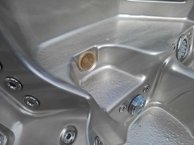 Balboa 5 persoons jacuzzi en buitenspa - afbeelding 18 van  25