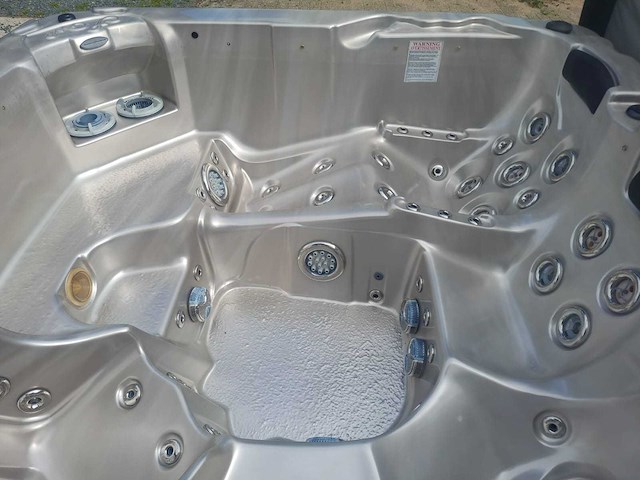 Balboa 5 persoons jacuzzi en buitenspa - afbeelding 20 van  25