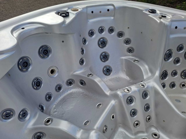 Balboa 5 persoons jacuzzi en buitenspa - afbeelding 10 van  30
