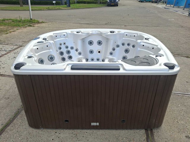 Balboa 5 persoons jacuzzi en buitenspa - afbeelding 23 van  30