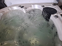 Balboa 5 persoons jacuzzi en buitenspa - afbeelding 26 van  30