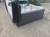Balboa 5 persoons jacuzzi en buitenspa - afbeelding 3 van  3
