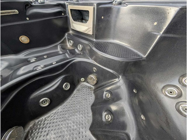Balboa 5 persoons jacuzzi en buitenspa - afbeelding 6 van  26