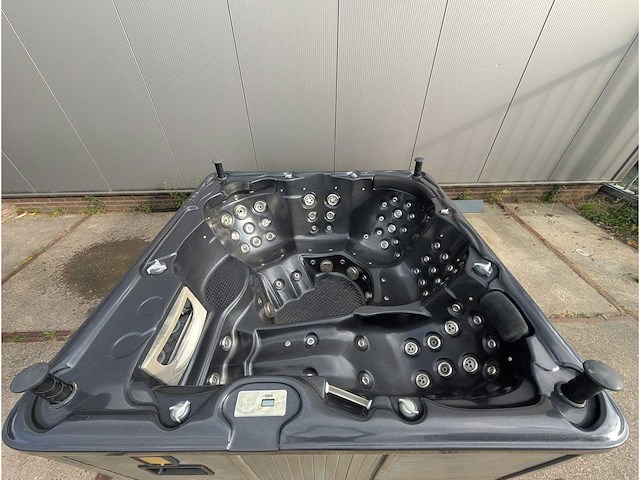 Balboa 5 persoons jacuzzi en buitenspa - afbeelding 12 van  26