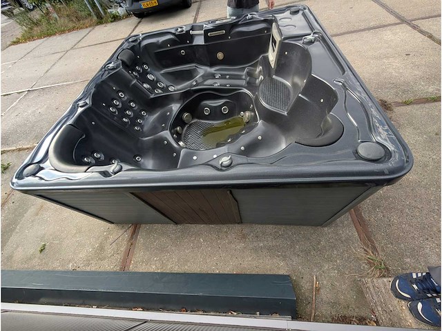Balboa 5 persoons jacuzzi en buitenspa - afbeelding 16 van  26