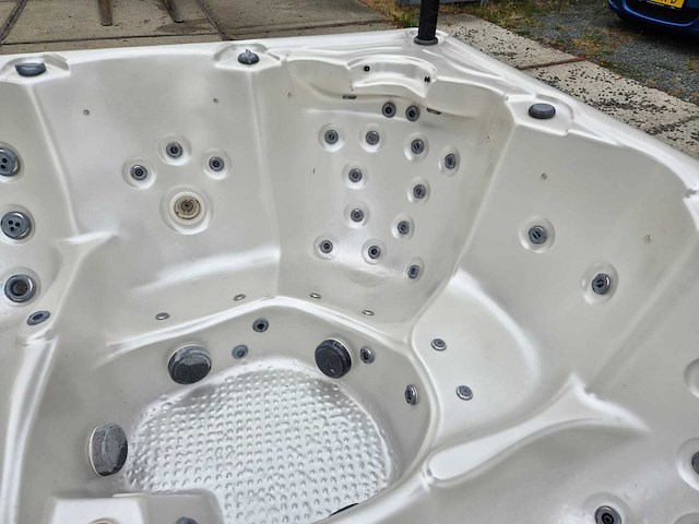 Balboa 5 persoons jacuzzi en buitenspa - afbeelding 16 van  30