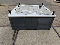 Balboa 5 persoons jacuzzi en buitenspa - afbeelding 20 van  30