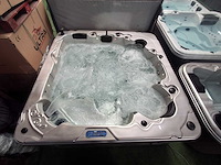 Balboa 5 persoons jacuzzi en buitenspa