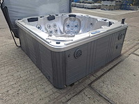 Balboa 5 persoons jacuzzi en buitenspa - afbeelding 33 van  34