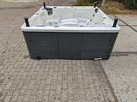 Balboa 5 persoons jacuzzi en buitenspa - afbeelding 15 van  30