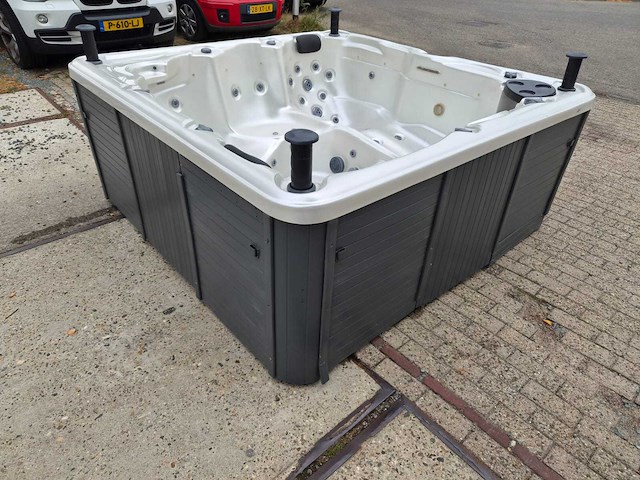Balboa 5 persoons jacuzzi en buitenspa - afbeelding 22 van  30