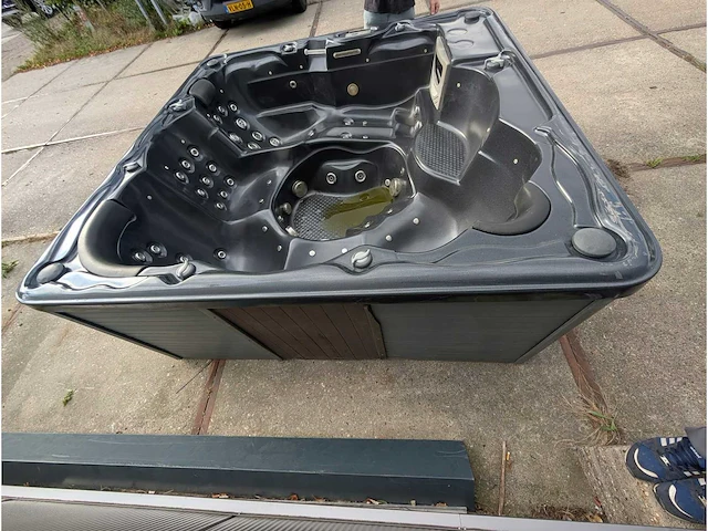 Balboa 5 persoons jacuzzi en buitenspa - afbeelding 15 van  27
