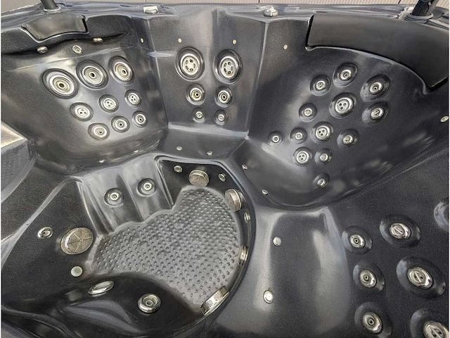 Balboa 5 persoons jacuzzi en buitenspa - afbeelding 22 van  27