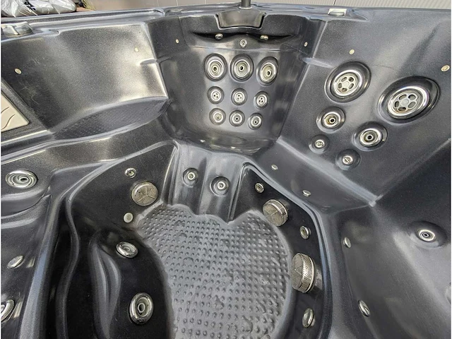 Balboa 5 persoons jacuzzi en buitenspa - afbeelding 8 van  27