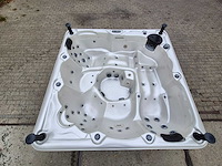Balboa 5 persoons jacuzzi en buitenspa