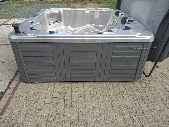 Balboa 5 persoons jacuzzi en buitenspa - afbeelding 24 van  45