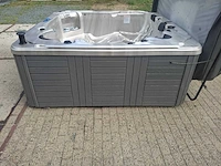 Balboa 5 persoons jacuzzi en buitenspa - afbeelding 24 van  45