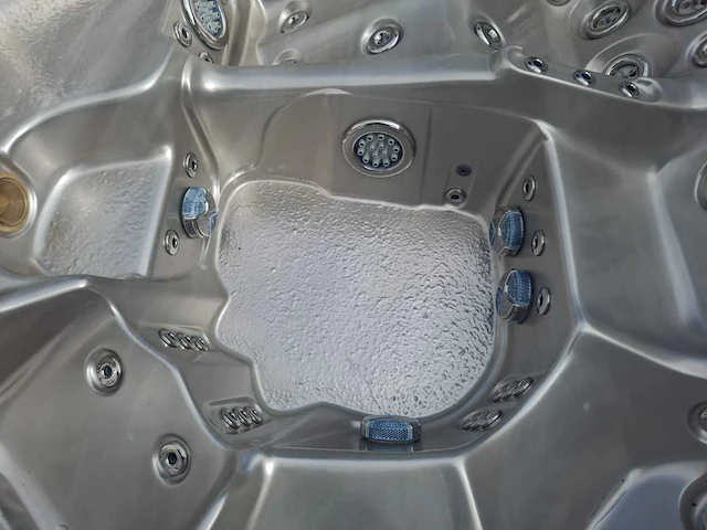 Balboa 5 persoons jacuzzi en buitenspa - afbeelding 35 van  45