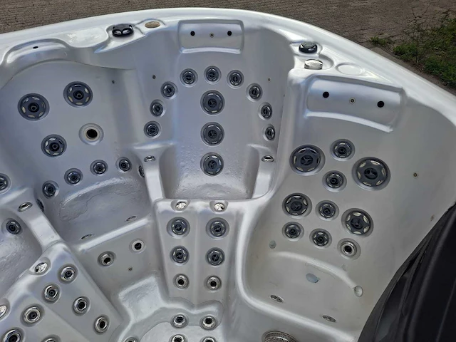 Balboa 5 persoons jacuzzi en buitenspa - afbeelding 16 van  38
