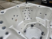 Balboa 5 persoons jacuzzi en buitenspa - afbeelding 6 van  30