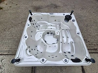Balboa 5 persoons jacuzzi en buitenspa